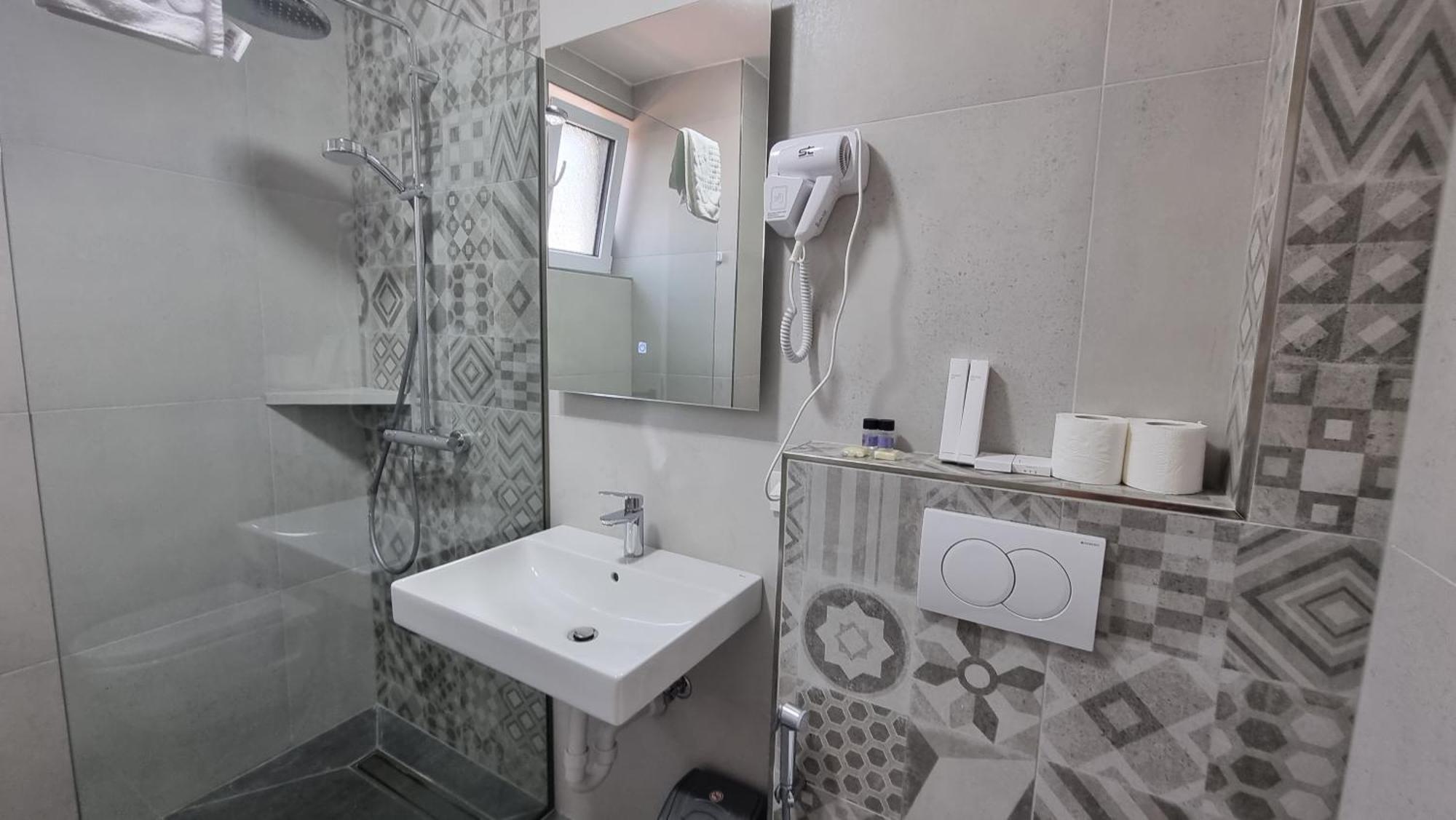 Hotel Luciano Στρούγκα Εξωτερικό φωτογραφία
